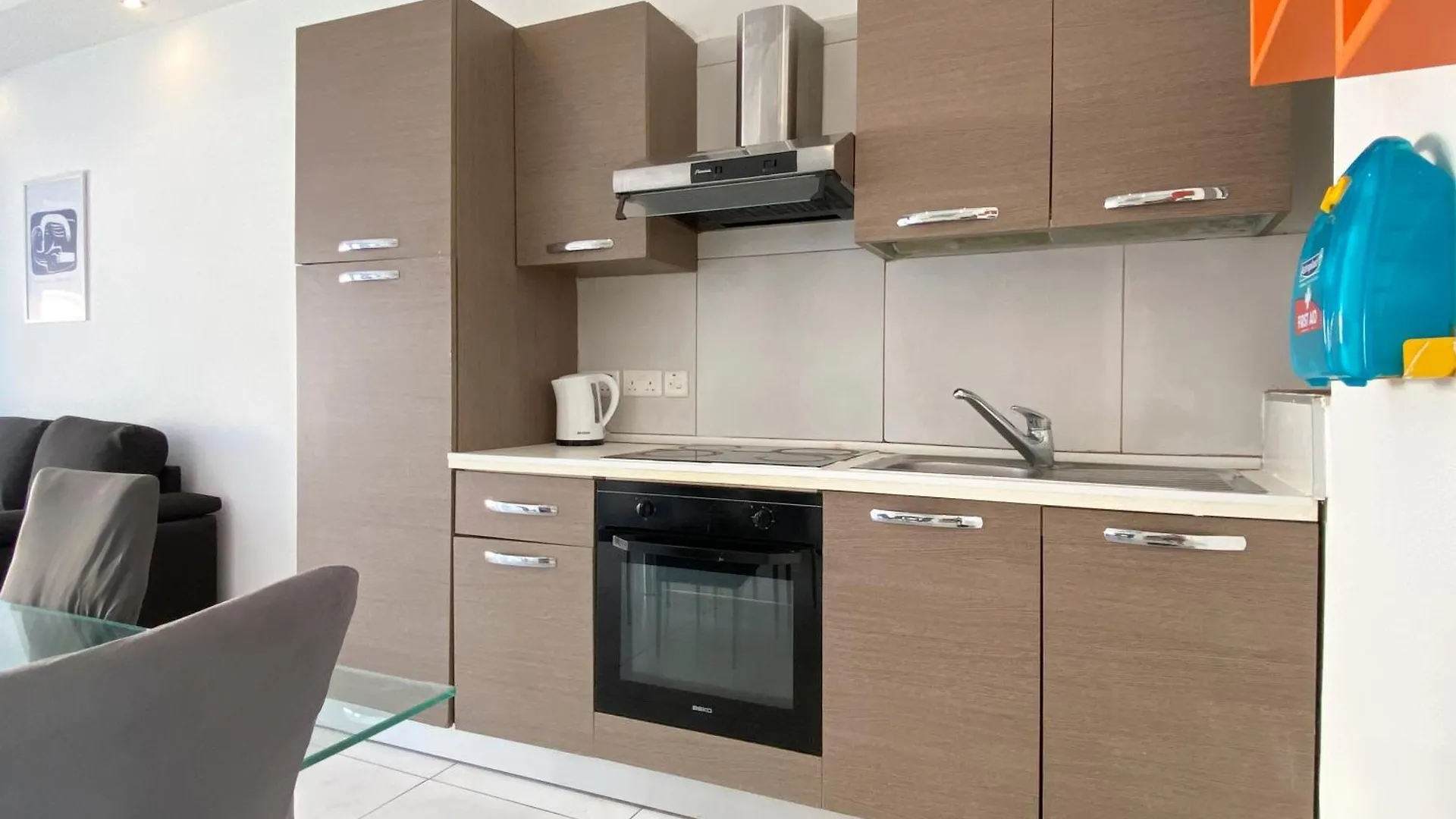 Penthouse In St Julian'S, 2 Beds,Terrace, 4Px Apartamento St. Julian's
